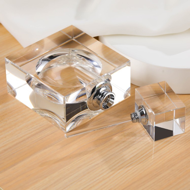 ขวดน้ำหอมคริสตัลทรงสี่เหลี่ยม  - Home Fragrance Perfume บทวิจารณ์และราคา