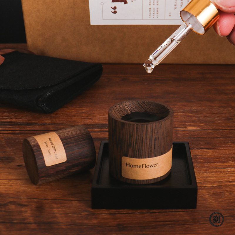 เครื่องกระจายกลิ่นหอมแบล็ควอลน - Home Fragrance Brand บทวิจารณ์และราคา